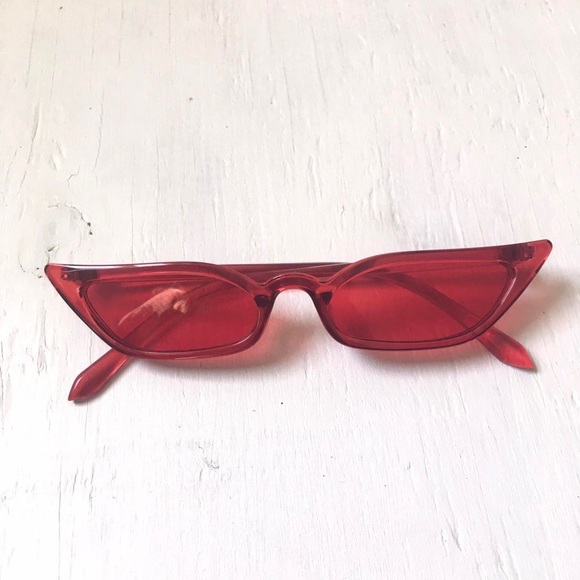 Red Slim Cat Eye Sunglasses - PLEASE COMMENT BEFORE BUYING - Picture 4 of 4